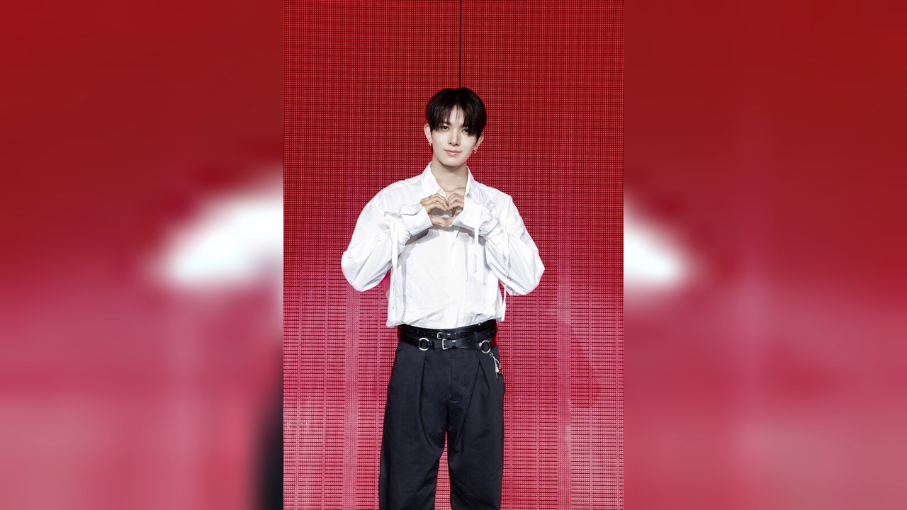 Singer Heeseung Reaches Top of Global Charts with 1st Mini Album 'Death of Me'